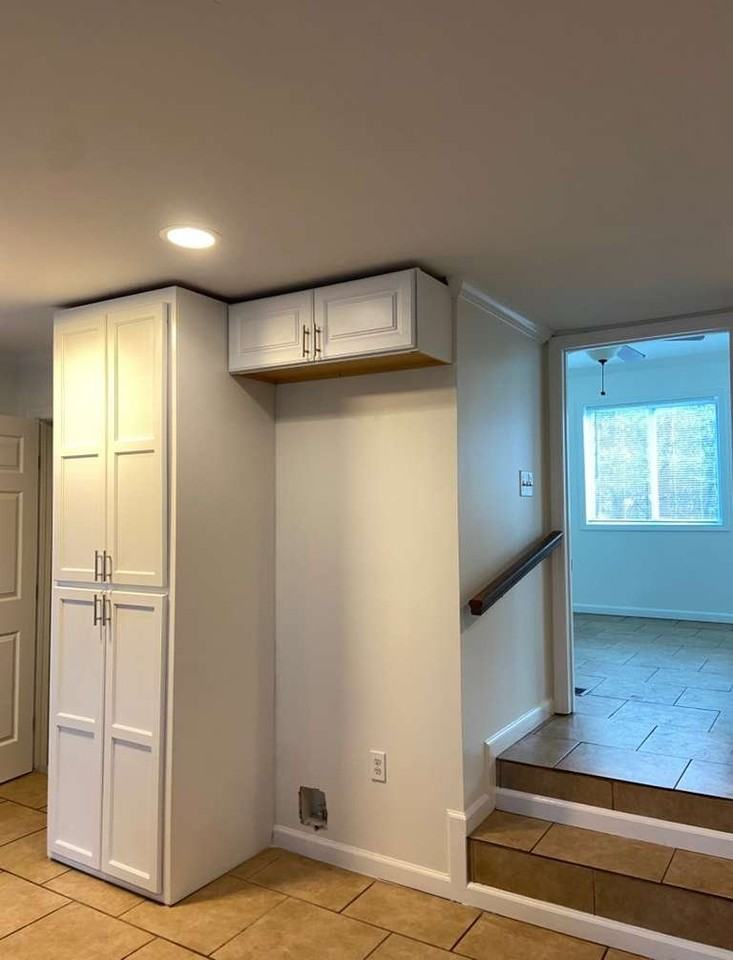 1308 Woodfall Dr - Photo 3 of 6
