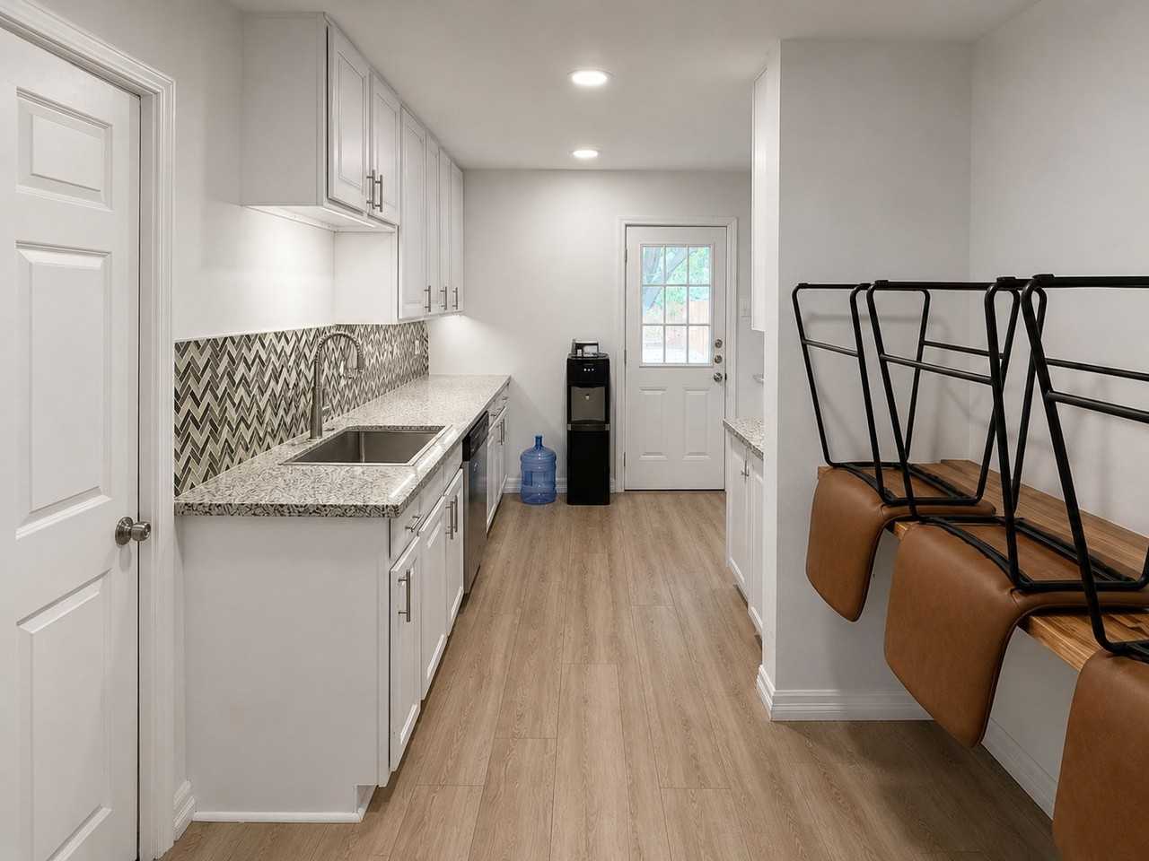 4117 30th St - Photo 4 of 23