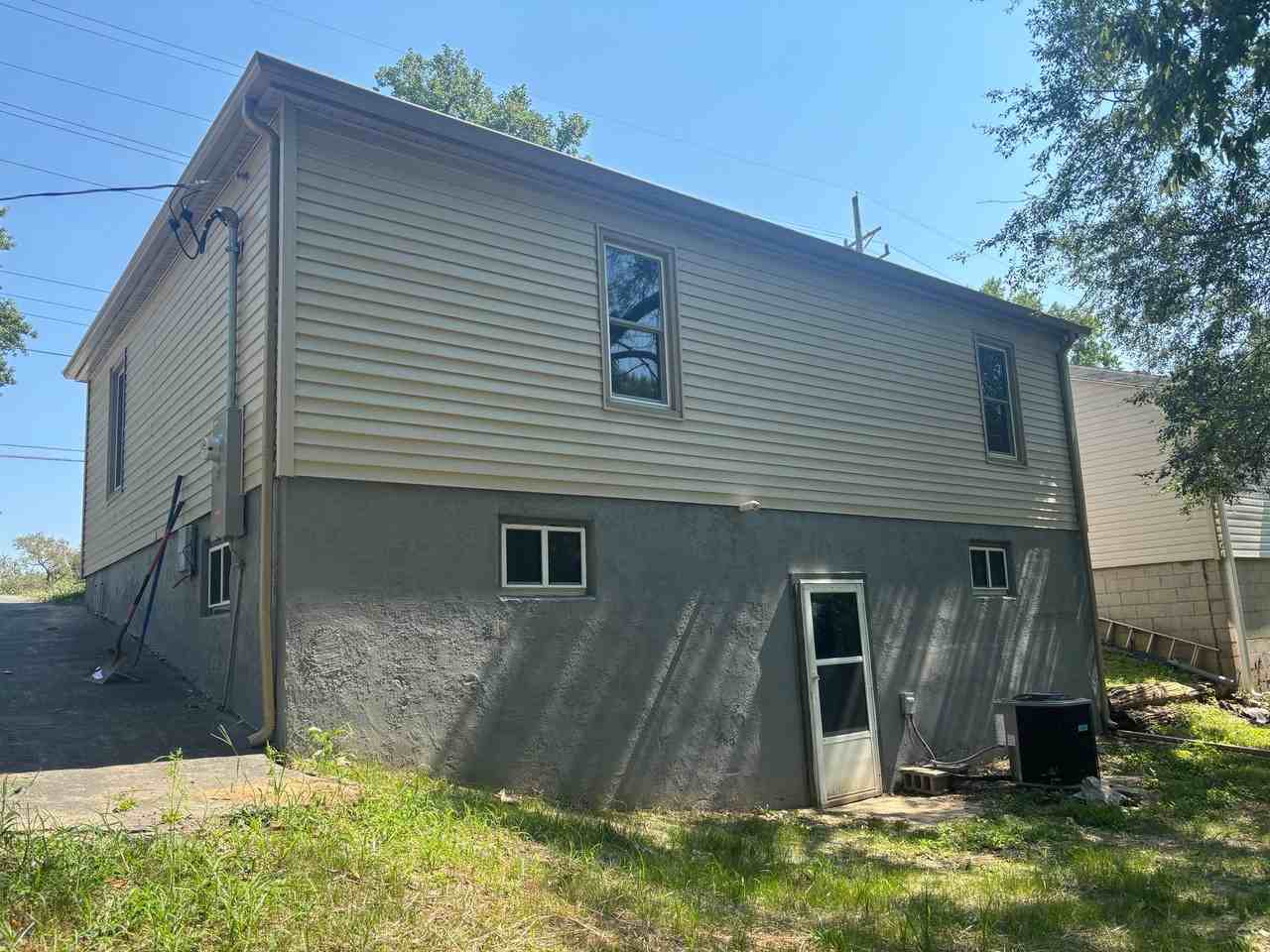 3064 Alby St - Photo 2 of 10