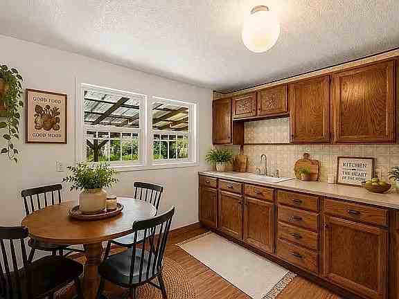 2628 W Olympic Ave - Photo 6 of 10