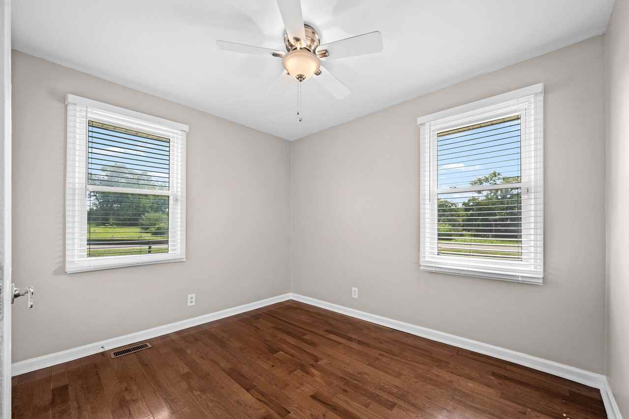 3308 W Hamilton Ave - Photo 7 of 20