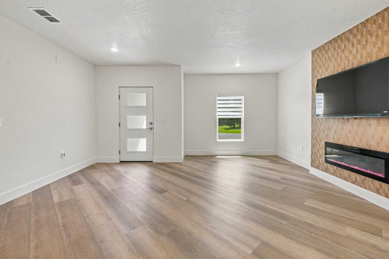 1691 Santos St Se #1691 - Photo 5 of 25
