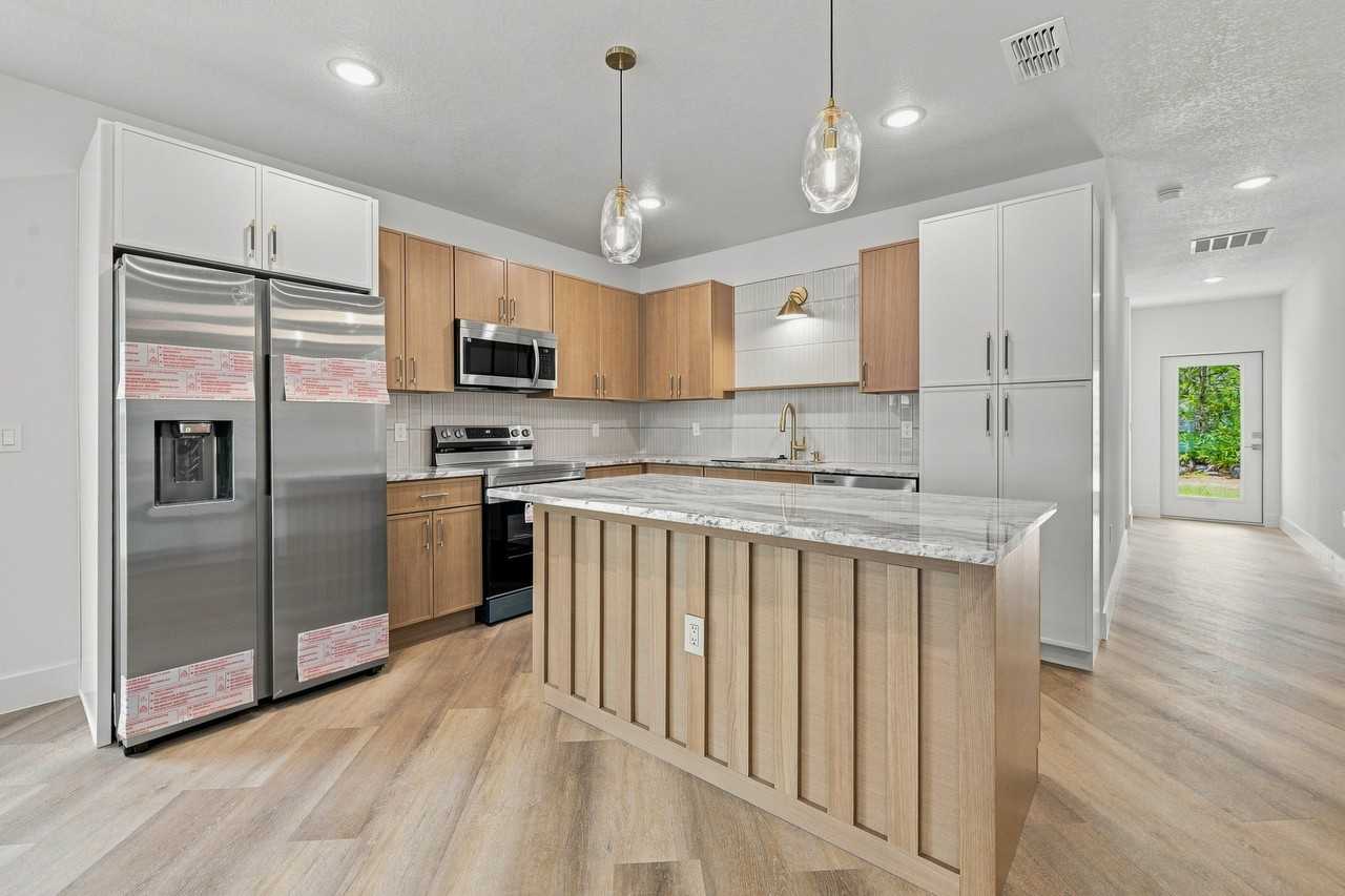 1691 Santos St Se #1691 - Photo 7 of 25