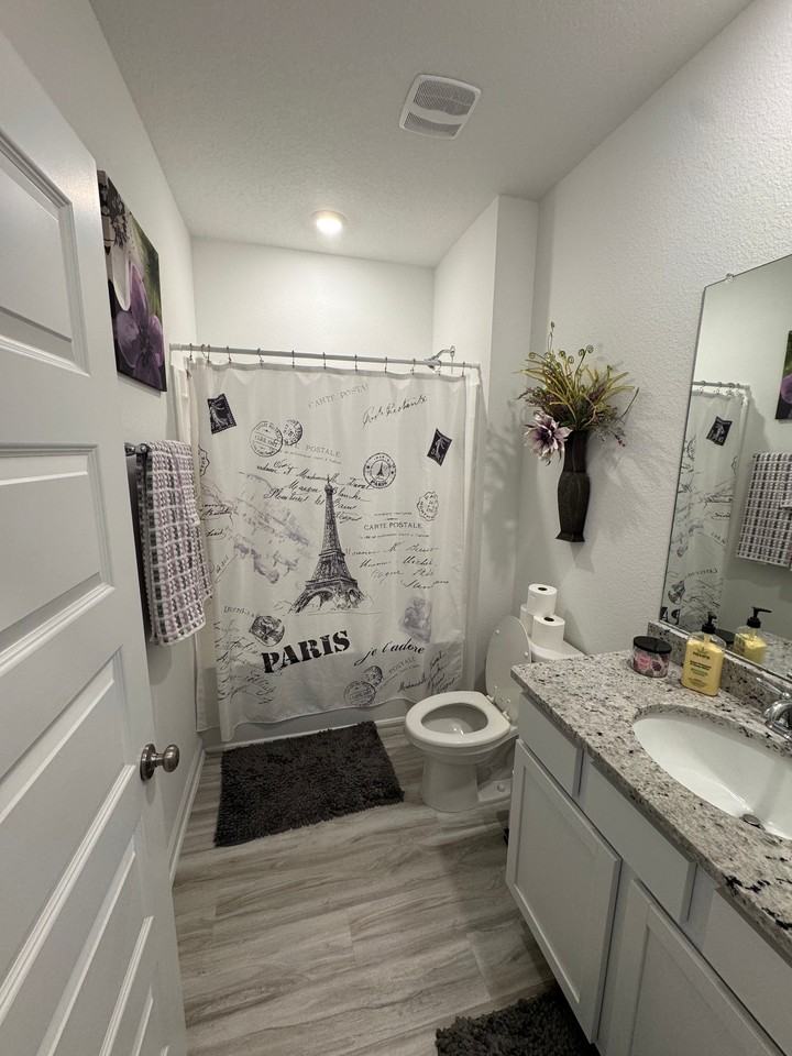1256 Hayward Loop - Photo 5 of 10