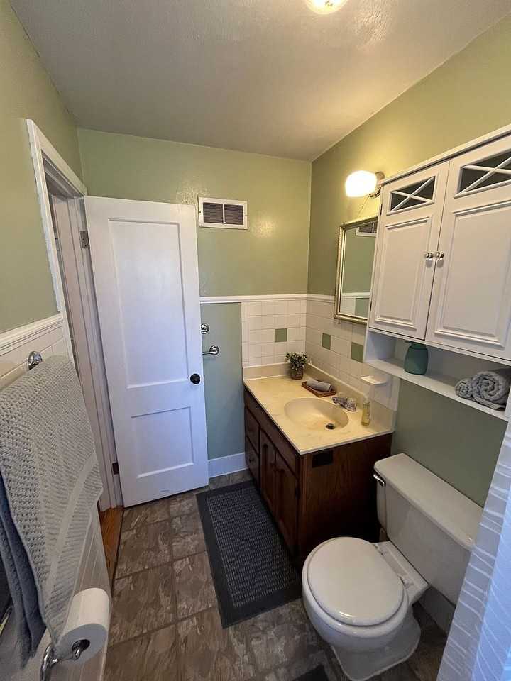 2825 Pennsylvania Ave - Photo 6 of 13
