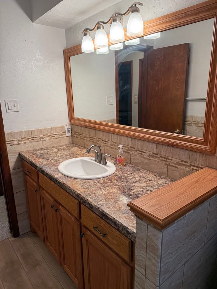 6932 Sw Cherokee Ave - Photo 5 of 17