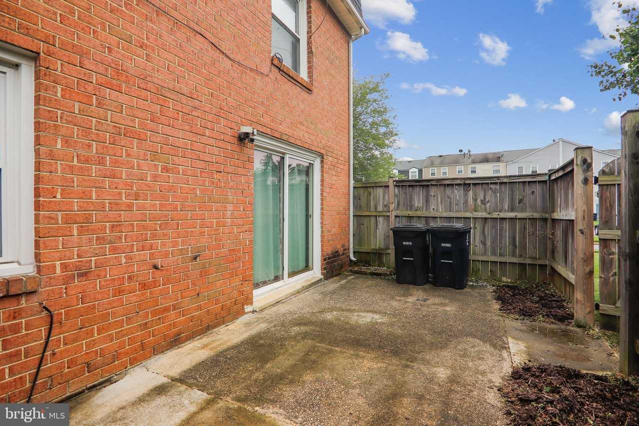 81 Watkins Park Dr - Photo 3 of 20