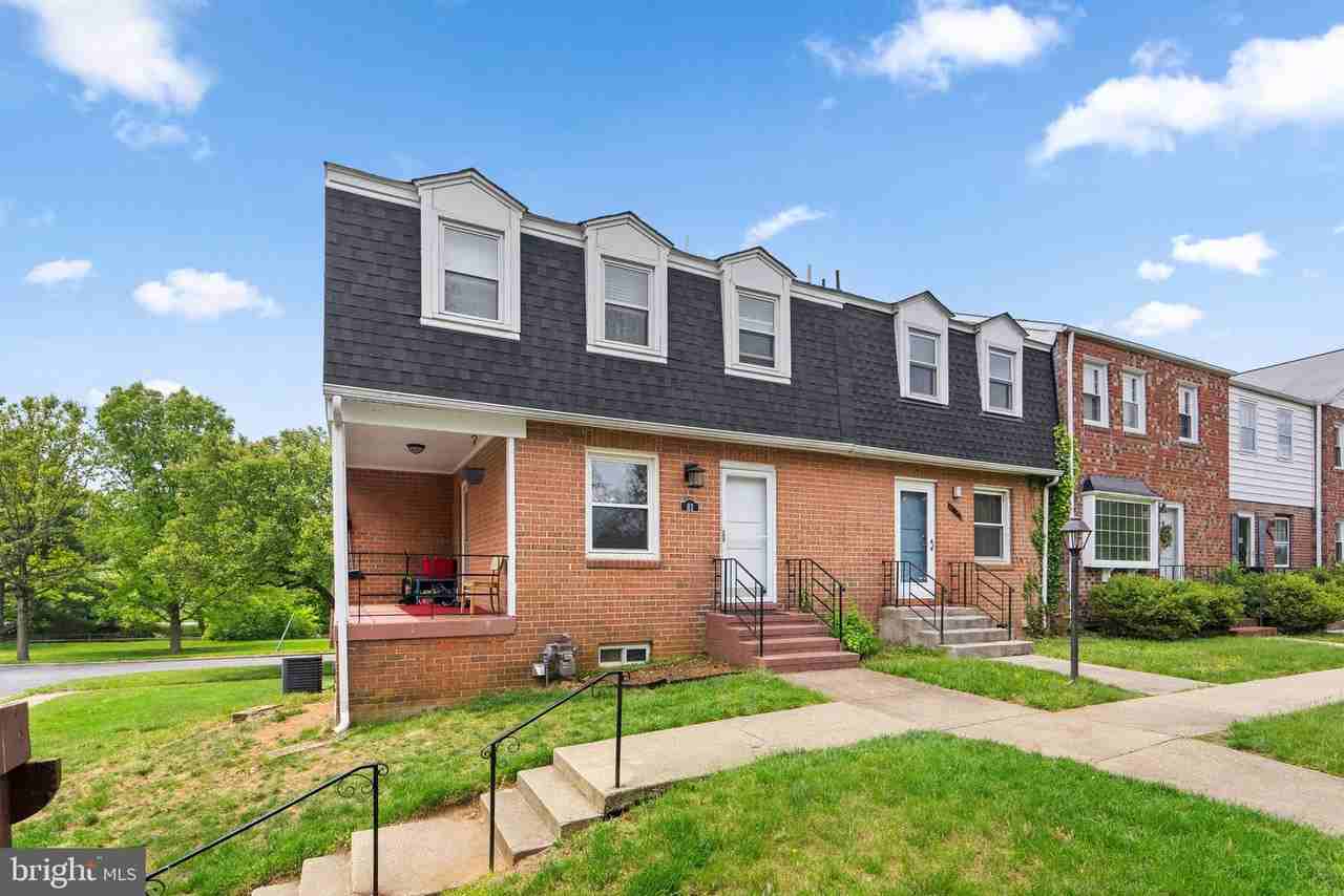 81 Watkins Park Dr - Photo 5 of 20