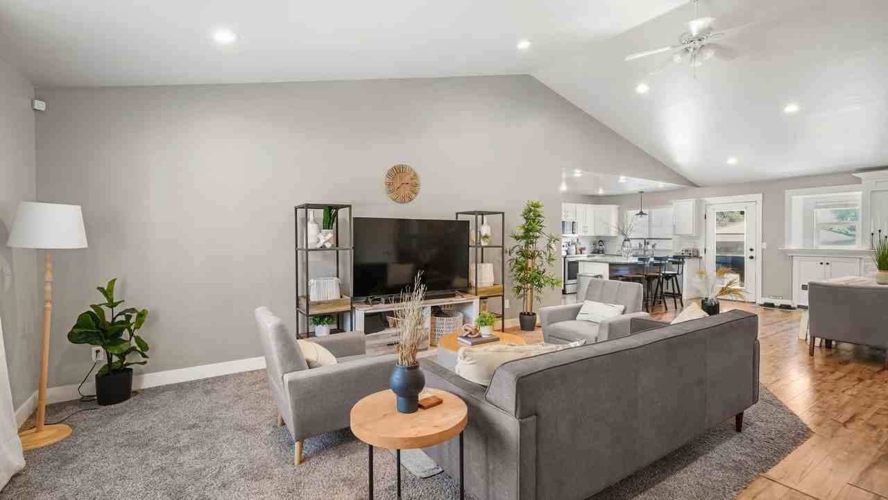 4291 W Campden Dr - Photo 3 of 20