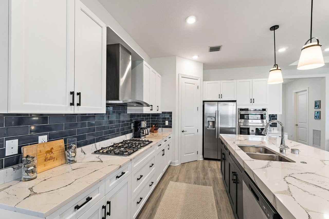 15883 Key Biscayne Ln - Photo 6 of 8