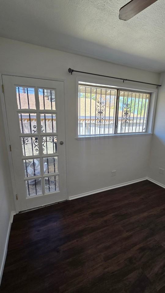 12128 Van Nuys Blvd #1 - Photo 3 of 5