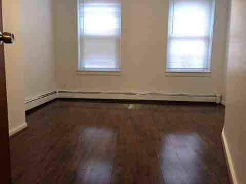 32 Cunard St #3 - Photo 2 of 8