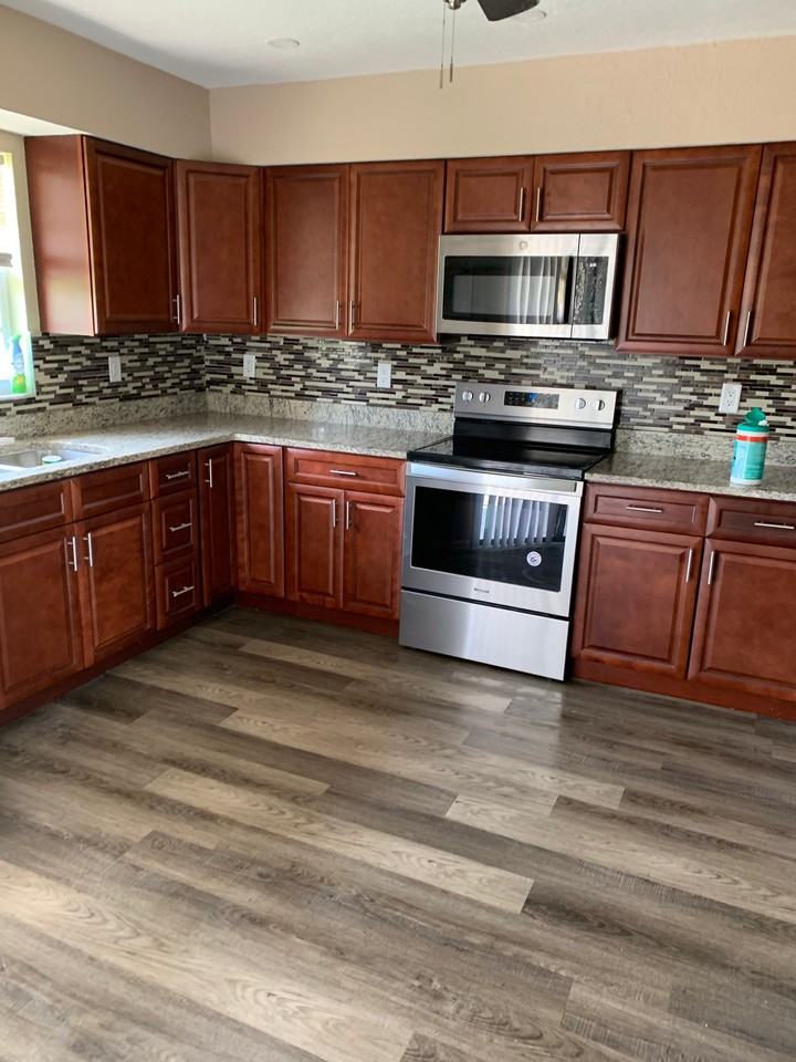 1039 Bismarck Rd - Photo 2 of 11