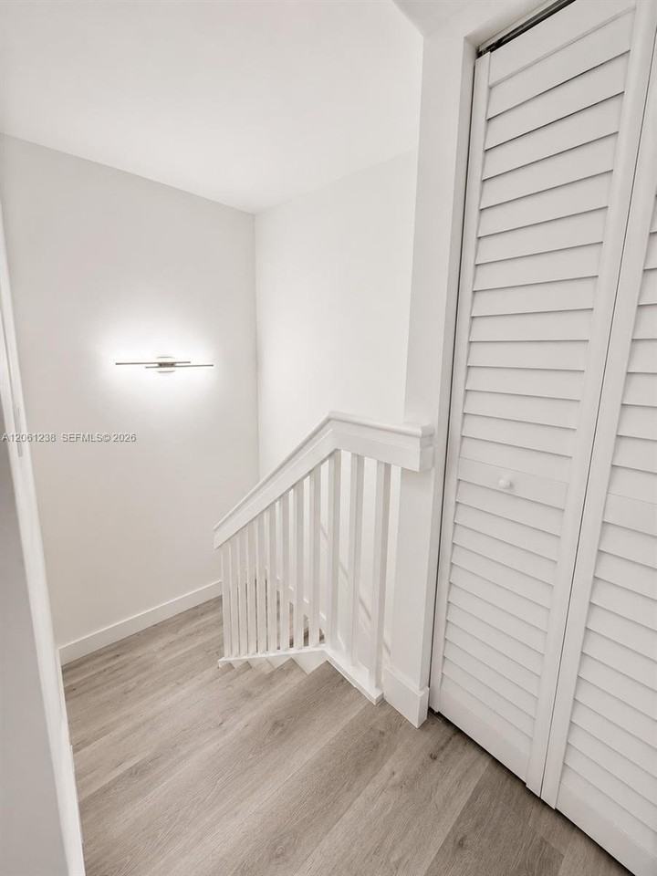 12610 Sw 54th St #12610 - Photo 5 of 11