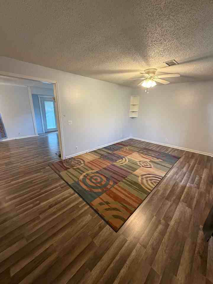 122 Two Valley Rd - Photo 5 of 11
