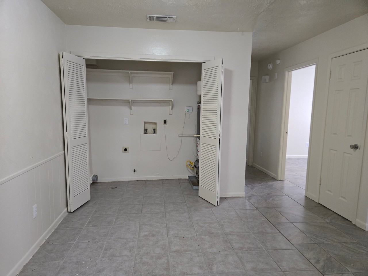 2408 Bandera Dr #B - Photo 7 of 9