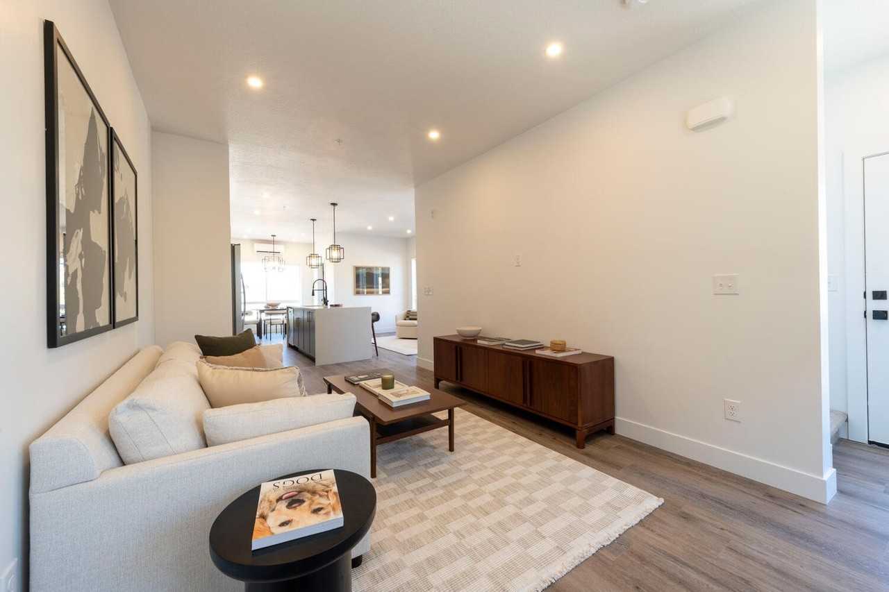 884 E Rowley Dr #104 - Photo 5 of 19