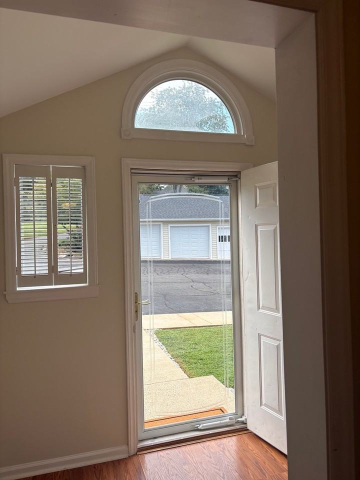 120 Greenbriar St #3 - Photo 4 of 16