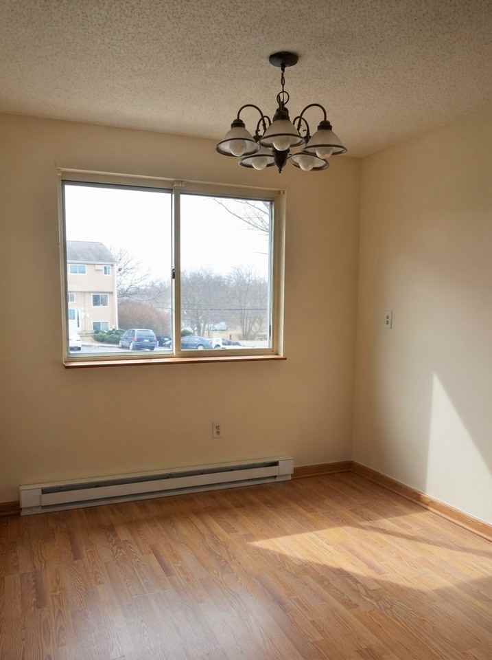 552 Shennecossett Rd #E - Photo 7 of 20