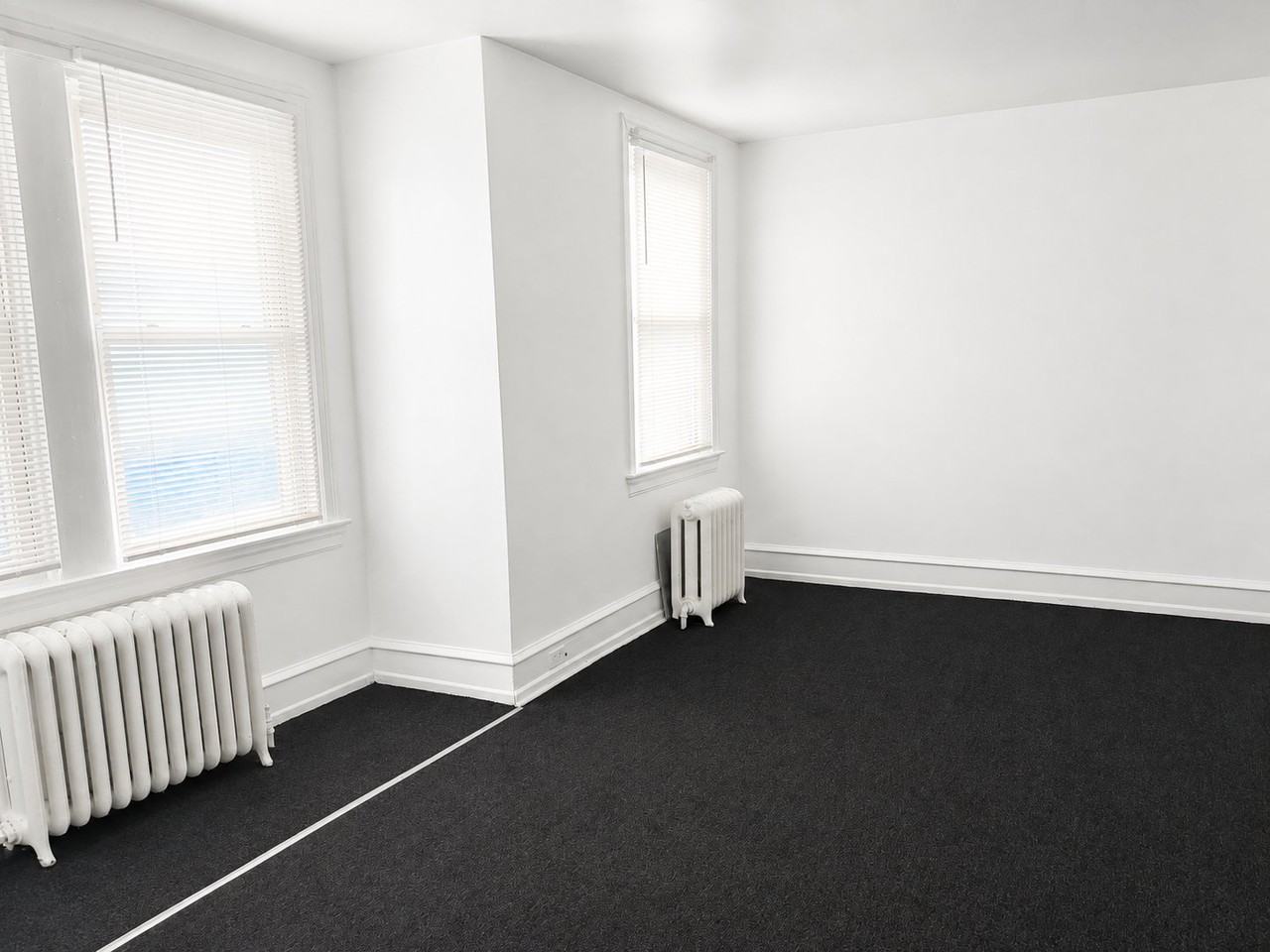 5611 N Park Ave - Photo 2 of 6
