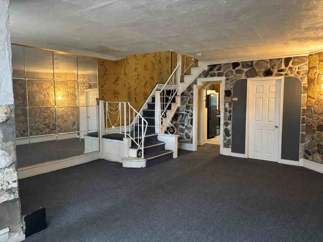 5611 N Park Ave - Photo 3 of 6