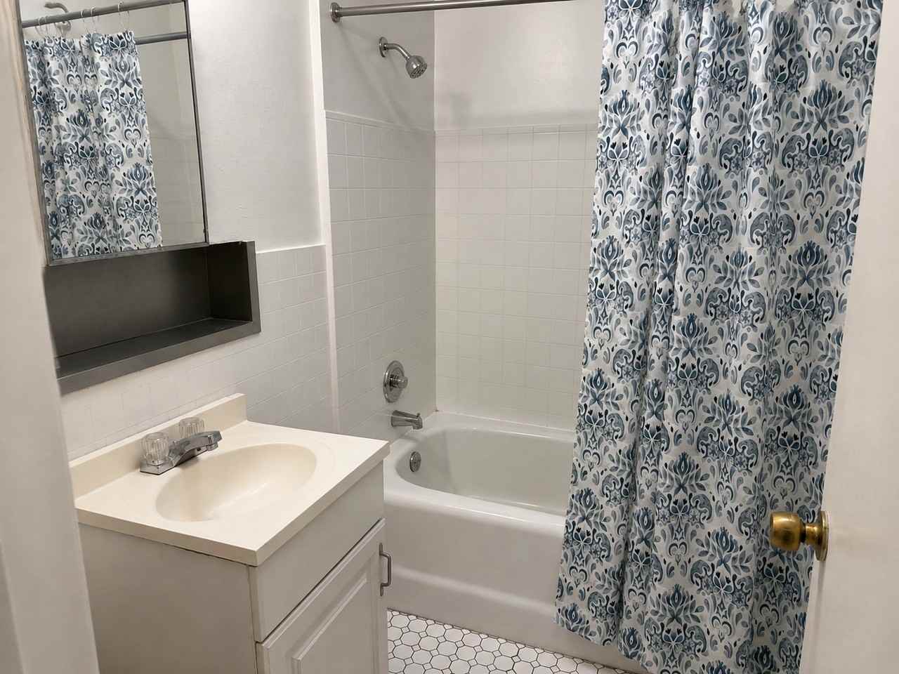 5611 N Park Ave - Photo 6 of 6