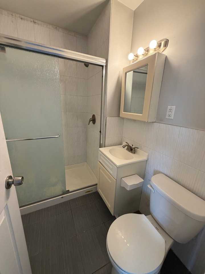18 Summit St #317 - Photo 3 of 3