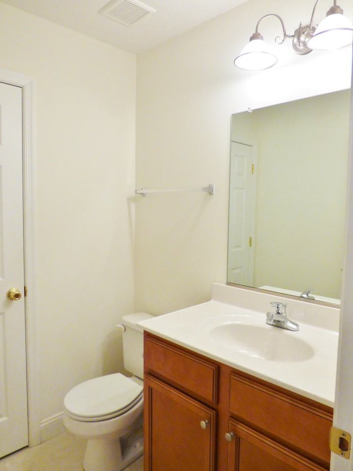 103 12th St #C - Photo 7 of 20