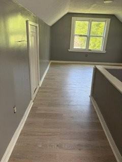 8630 Greenview Ave - Photo 4 of 6