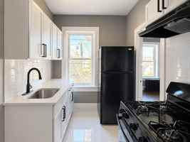 featured image of 716 Arlington Ave #5C
