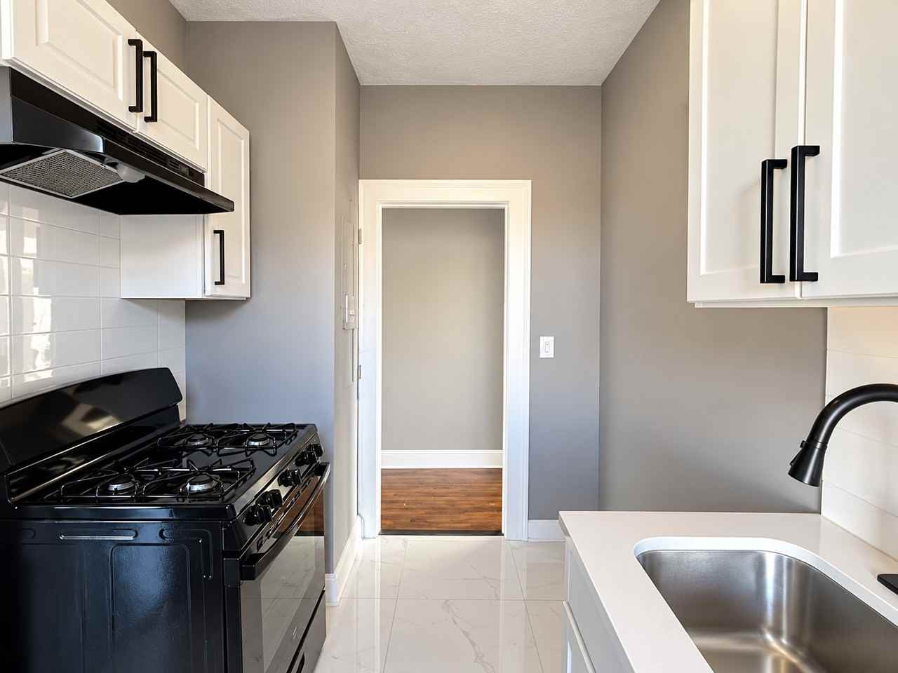 716 Arlington Ave #5C - Photo 3 of 7