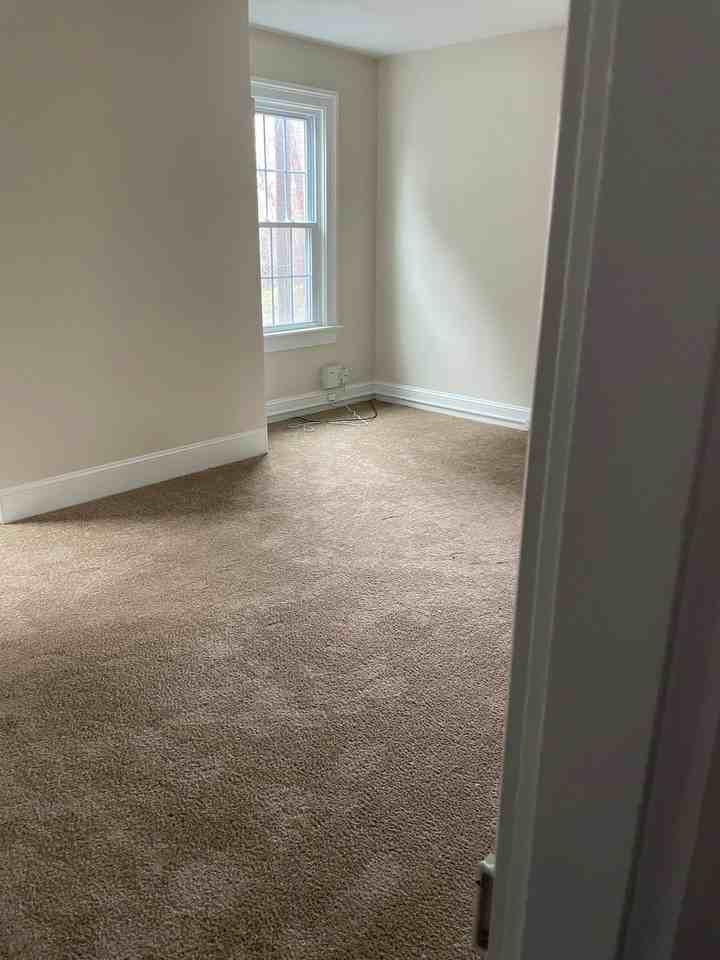 10911 Falls Rd - Photo 5 of 20