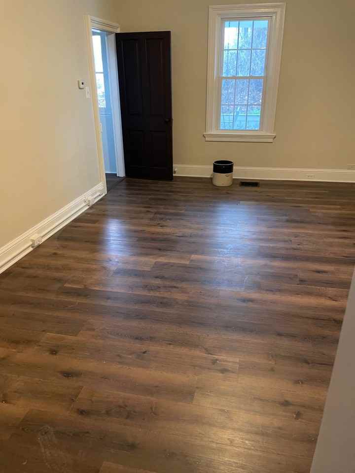 10911 Falls Rd - Photo 7 of 20
