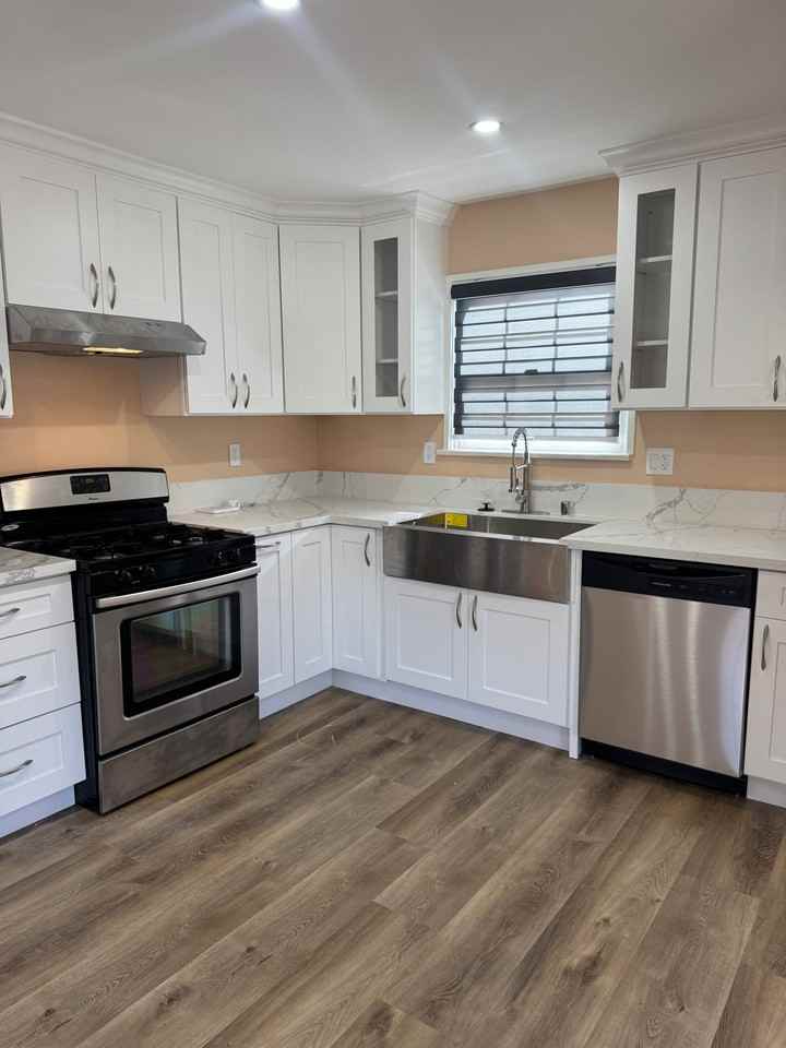 10731 Stanford Ave - Photo 2 of 12