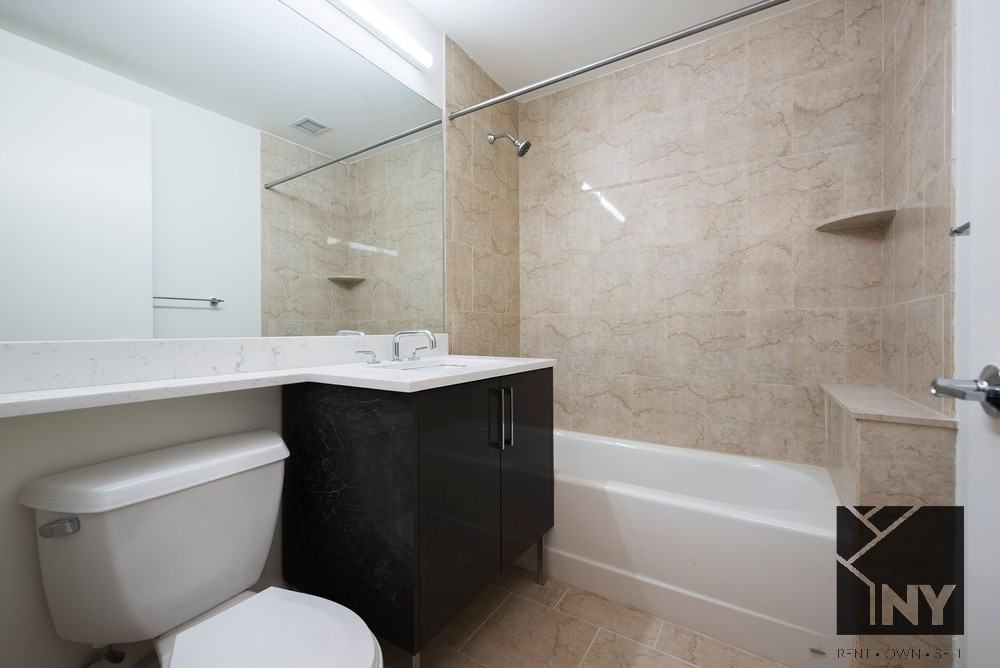 Hanover Sq #13E - Photo 5 of 7