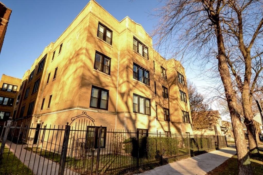 3902 W Argyle St #3906-1A - Photo 2 of 7