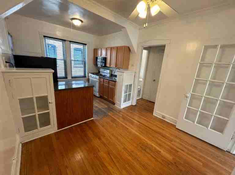 3902 W Argyle St #3906-1A - Photo 4 of 7