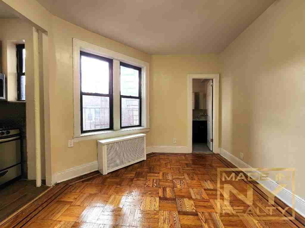 4550 48th St #3D - Photo 2 of 4