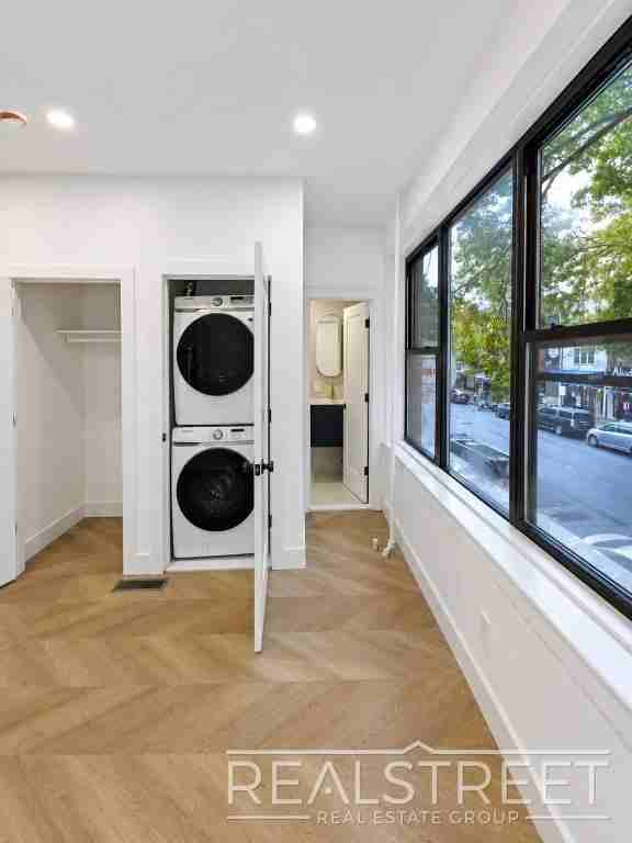 2566 Steinway St #2F - Photo 2 of 14