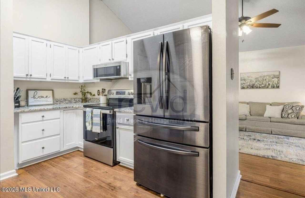 7194 Atterbury Cir E - Photo 4 of 16