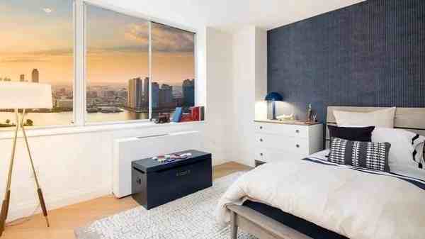 East 54th Street #1504 - Photo 2 of 8