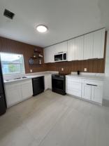 2002 Nw 27th St #B - Photo 1 of 1
