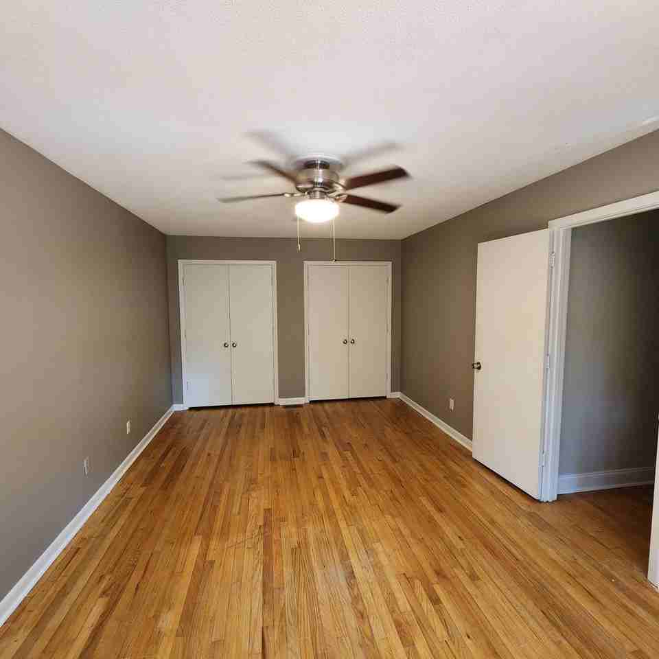 1521 Shelley Rd - Photo 4 of 25