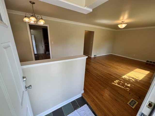 8168 Virgil St - Photo 3 of 8
