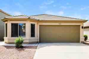 featured image of 41661 W Sunland Dr