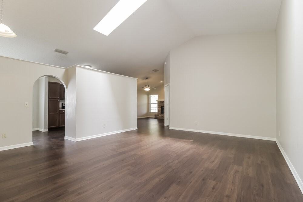 1032 Kelly Creek Cir - Photo 4 of 16