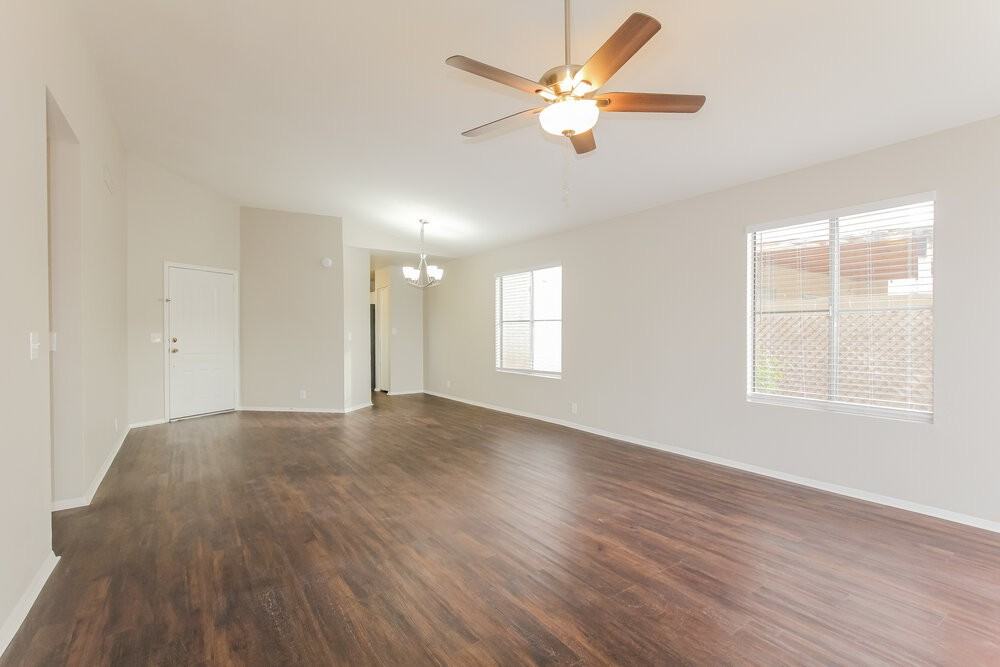 10102 N 66th Ln - Photo 5 of 16