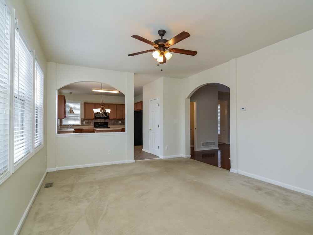 101 Bensinger Ct - Photo 3 of 15