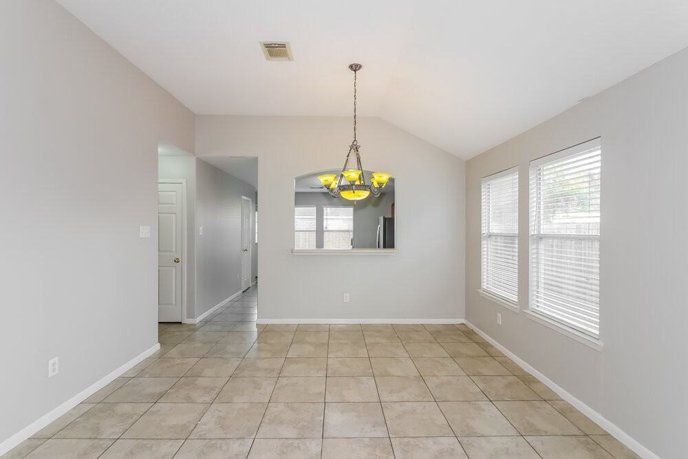 19527 Kadabra Dr - Photo 5 of 15