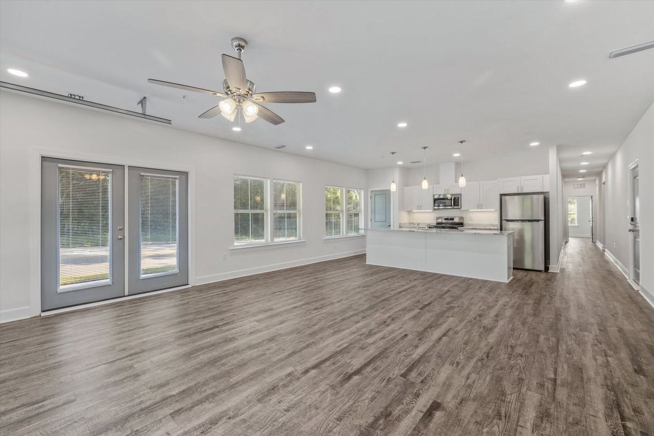 1720 Airport Drive - Photo 6 of 27